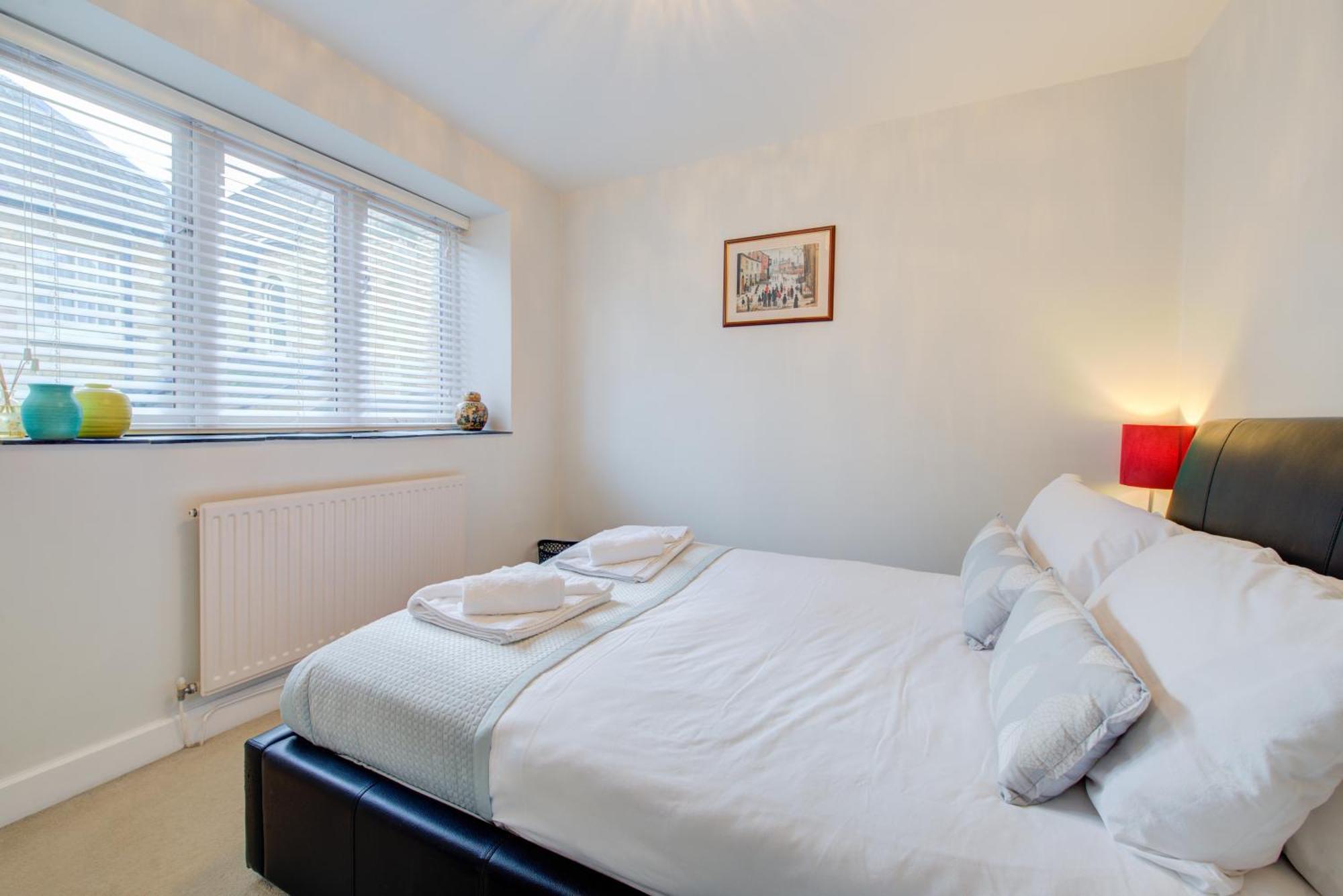 Spacious 2-Bed Home - Exposed Beams & Fast Internet Included Stamford Exterior foto