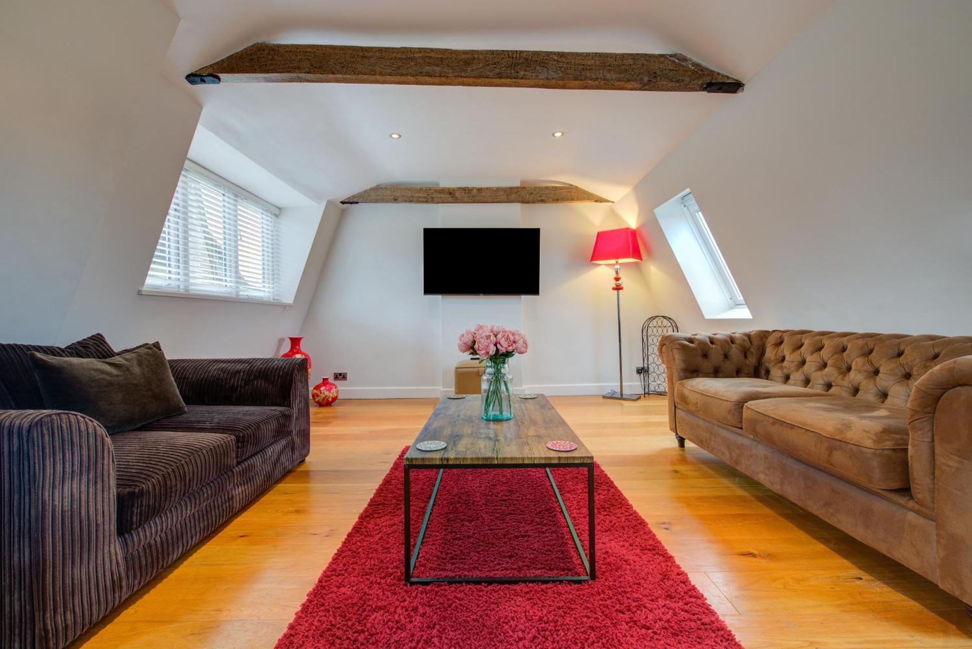 Spacious 2-Bed Home - Exposed Beams & Fast Internet Included Stamford Exterior foto
